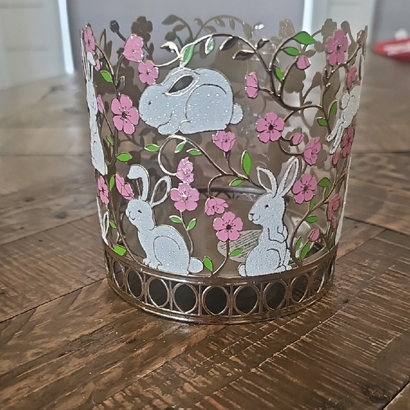 Bath & Body Works Pink Floral Bunny Candle Holder - Picture 1 of 4